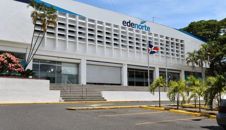 Senador Franklin Romero celebra instalación de nueva subestación eléctrica para el municipio de Arenoso